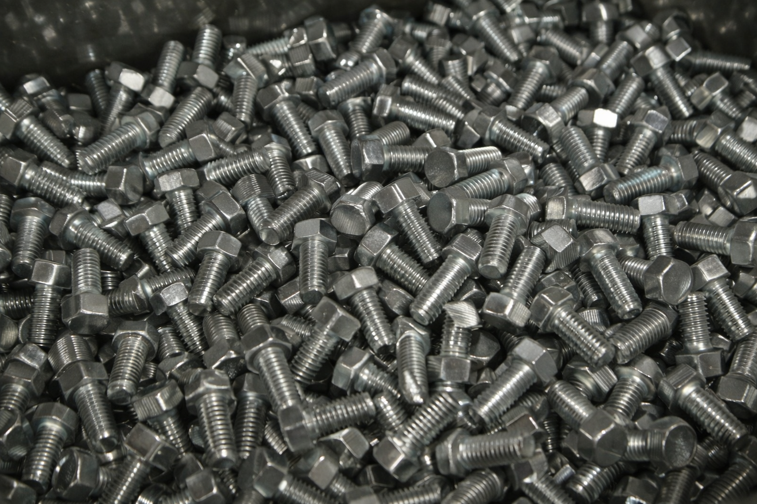Coated fasteners